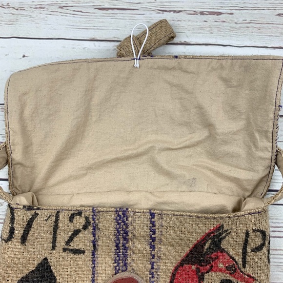 Rustic Cross Body Dog Wolf Purse - Picture 6 of 8